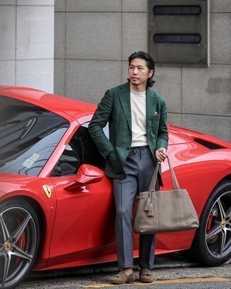 Какие брюки чинос носить с темно-зеленым пиджаком