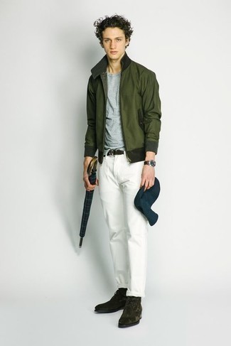 Какие брюки чинос носить с темно-зеленым бомбером