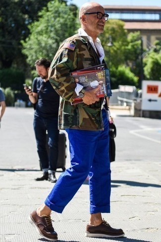 С чем носить темно-зеленые часы из плотной ткани мужчине