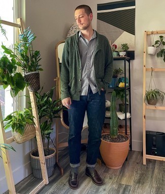 С чем носить темно-зеленый кардиган мужчине