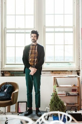 С чем носить темно-зеленый кардиган мужчине