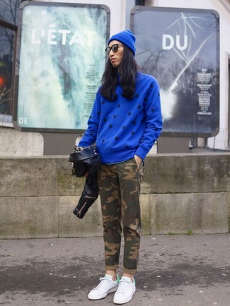 Какие косухи носить с темно-зелеными брюками чинос