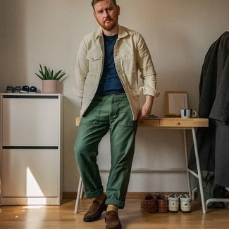 Какие лоферы носить с темно-зелеными брюками чинос