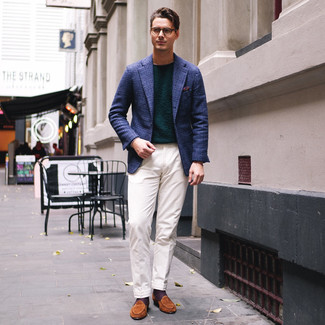 С чем носить темно-зеленый свитер с круглым вырезом мужчине