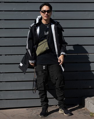 С чем носить темно-зеленую поясную сумку мужчине