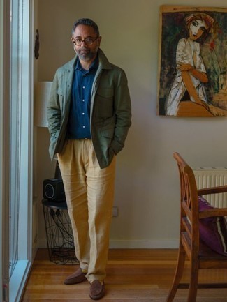 Какие лоферы носить с темно-зеленой полевой курткой