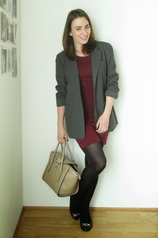 С чем носить темно-зеленую кожаную сумку женщине