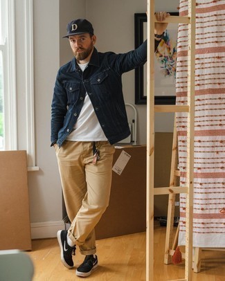 С чем носить темно-зеленые кожаные часы мужчине