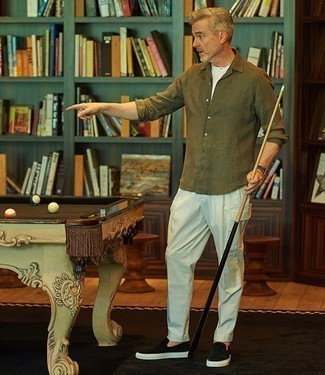 С чем носить темно-зеленую рубашку с длинным рукавом мужчине