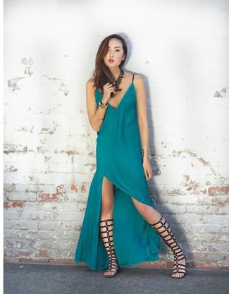 С чем носить темно-зеленое платье-макси