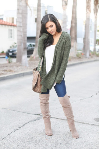 С чем носить темно-зеленый открытый кардиган женщине