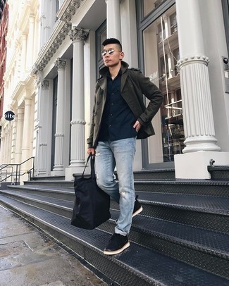 Какие ботинки дезерты носить с темно-зеленым полупальто