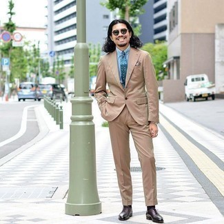 С чем носить темно-зеленый галстук в горошек мужчине