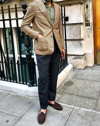 С чем носить темно-зеленый свитер с воротником поло мужчине