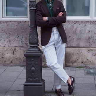 С чем носить темно-зеленый свитер с воротником поло мужчине