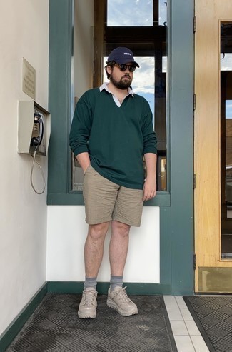 С чем носить темно-зеленый свитер с воротником поло мужчине