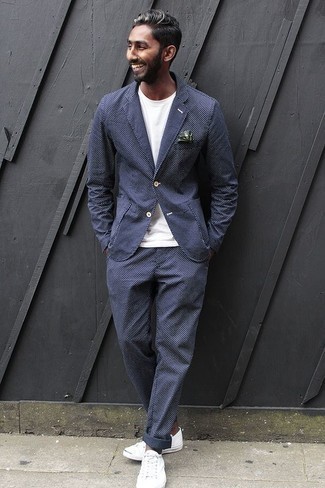 С чем носить темно-зеленый нагрудный платок с принтом