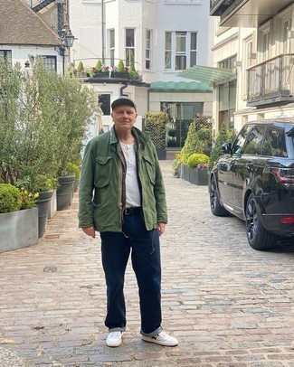 С чем носить темно-зеленую стеганую куртку мужчине