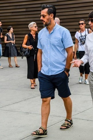 С чем носить темно-зеленые сандалии мужчине