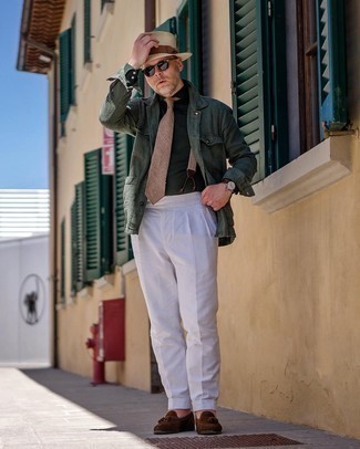 С чем носить темно-зеленую куртку-рубашку мужчине