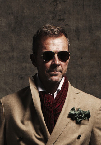 С чем носить темно-зеленый шелковый нагрудный платок