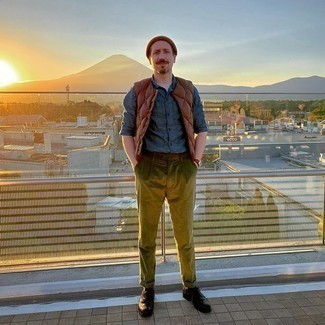 С чем носить темно-зеленые носки мужчине