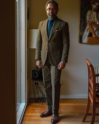 Какие туфли дерби носить с темно-зеленым костюмом