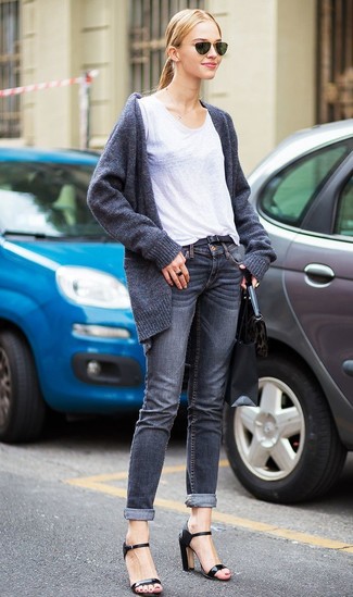 С чем носить темно-зеленые солнцезащитные очки женщине