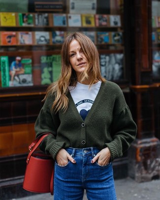 С чем носить темно-зеленый свитер женщине