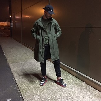 С чем носить темно-зеленый свитшот мужчине