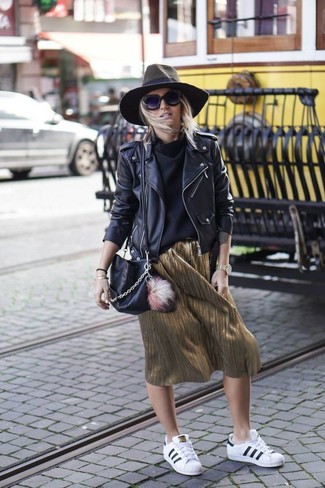 С чем носить темно-зеленую шерстяную шляпу женщине