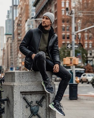 С чем носить темно-зеленую шерстяную водолазку мужчине