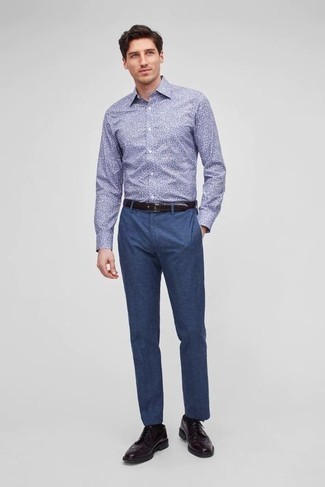 С чем носить темно-пурпурные туфли дерби