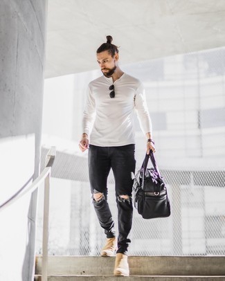 С чем носить темно-пурпурные часы мужчине