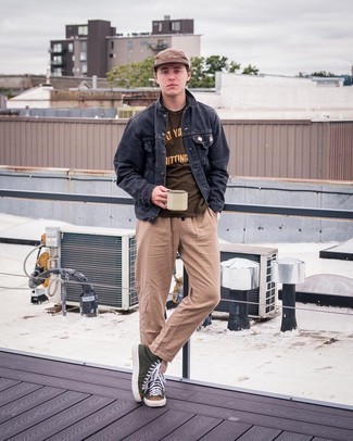 Как носить джинсовую куртку с высокими кедами мужчине