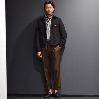 Как носить джинсовую куртку с лоферами мужчине