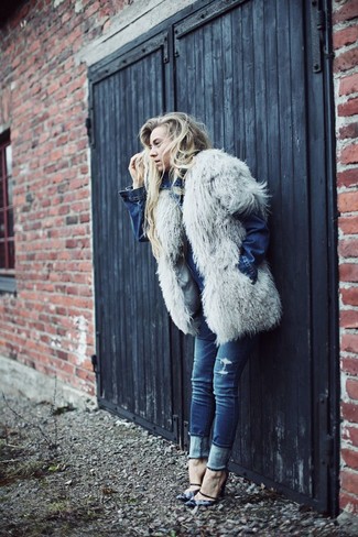 Как носить джинсовую куртку с туфлями