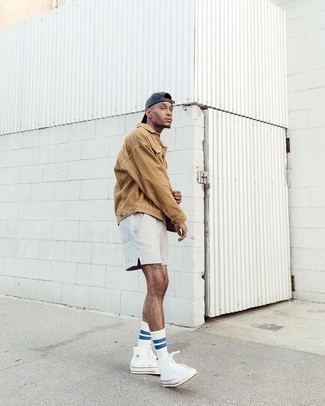 Как носить джинсовую куртку с шортами мужчине