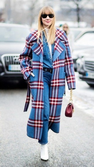 Как носить джинсовую рубашку с ботильонами