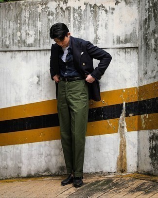 Как носить джинсовую рубашку с двубортным пиджаком мужчине