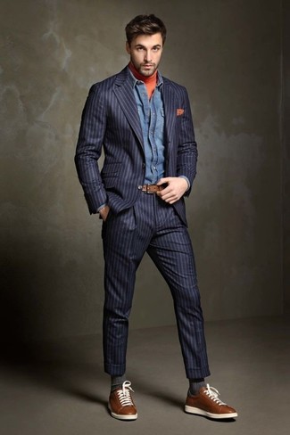 Как носить джинсовую рубашку с костюмом