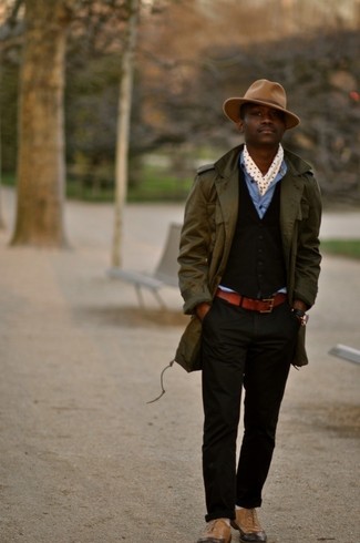 Как носить джинсовую рубашку с плащом мужчине