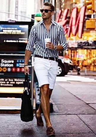 С чем носить джинсовые шорты мужчине в стиле смарт-кэжуал