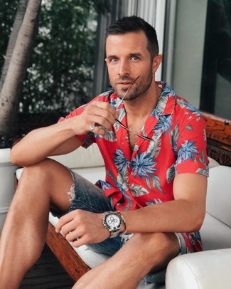 С чем носить джинсовые шорты мужчине