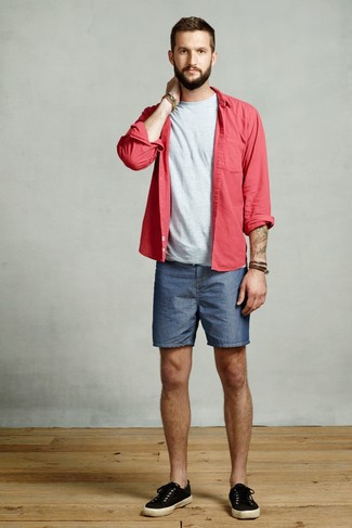 С чем носить джинсовые шорты мужчине