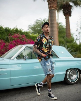 С чем носить джинсовые шорты мужчине