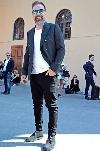 Как носить двубортный пиджак с ботинками дезертами