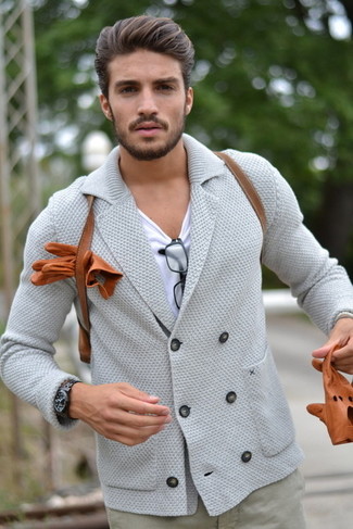 С чем носить двубортный кардиган мужчине