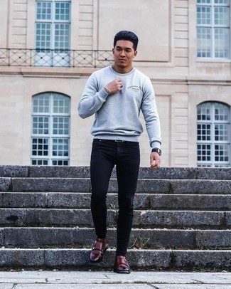 Как носить монки с двумя ремешками с зауженными джинсами