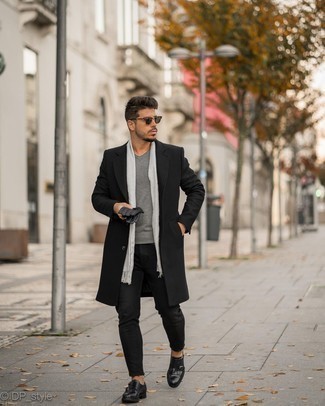 Как носить монки с двумя ремешками с зауженными джинсами